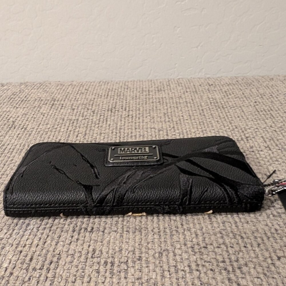 Loungefly Venom Zip Around Wallet - Marvel - Picture 6 of 6